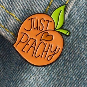 Retro Pin "Just Peachy" Humorous